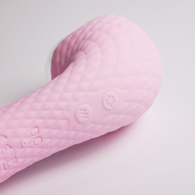 Вибромассажёр с деликатными токами, розовый